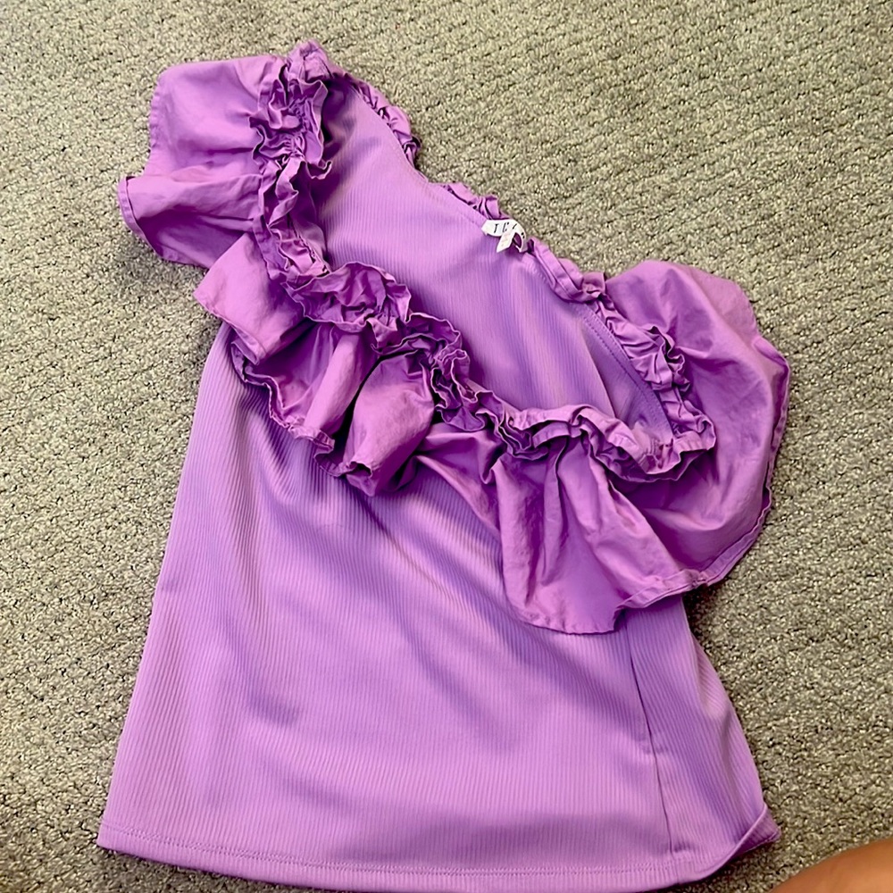 TCEC ONE SHOULDER RUFFLE SHIRT